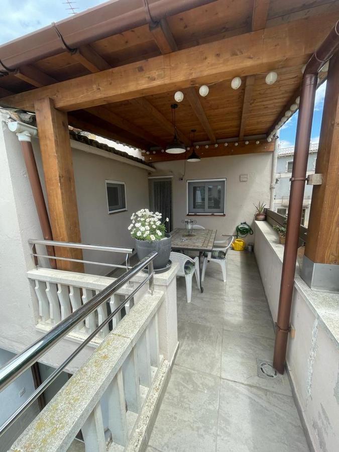 Cal Robert Apartment Penellas Bagian luar foto